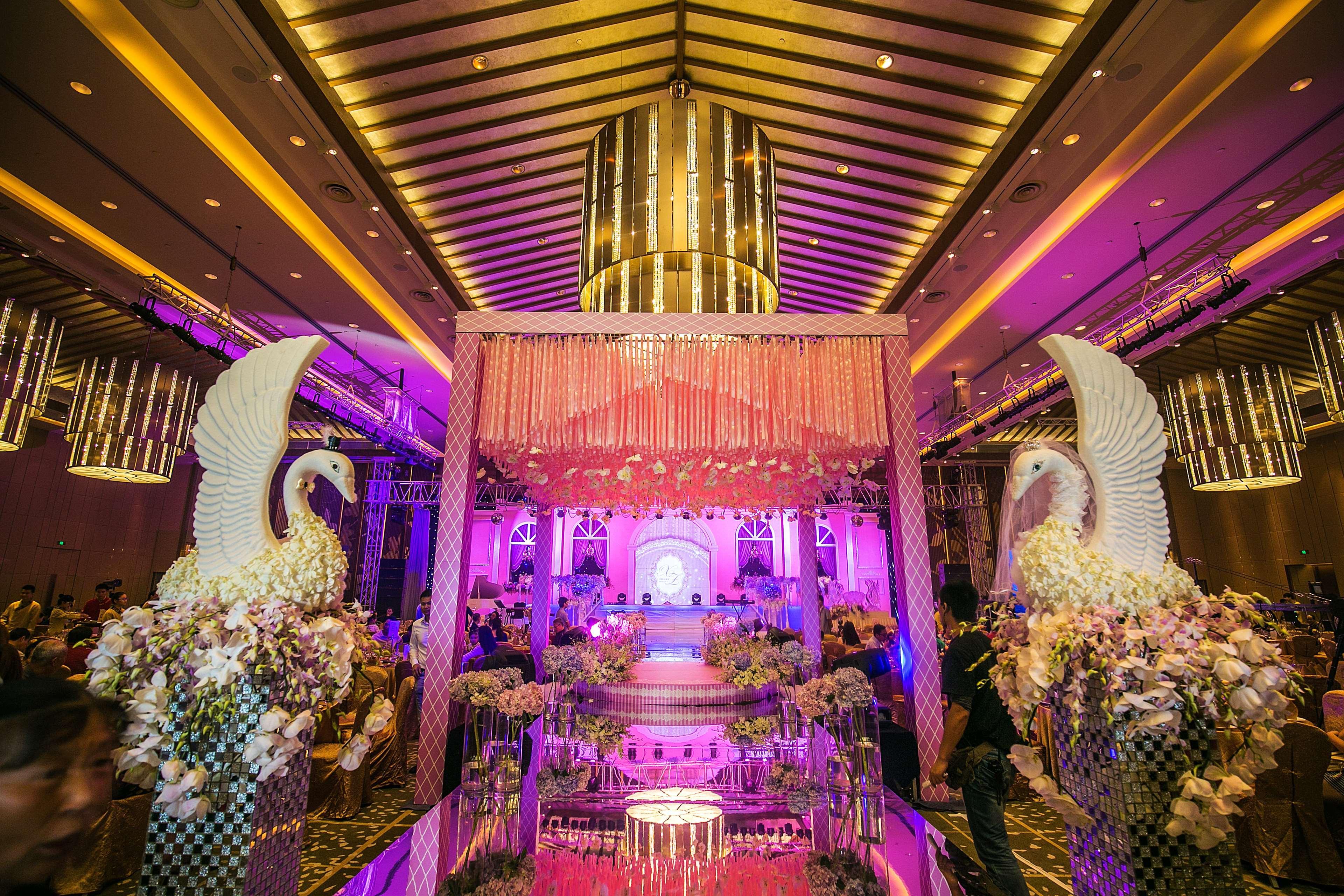 Hilton Wuhan Optics Valley Екстер'єр фото