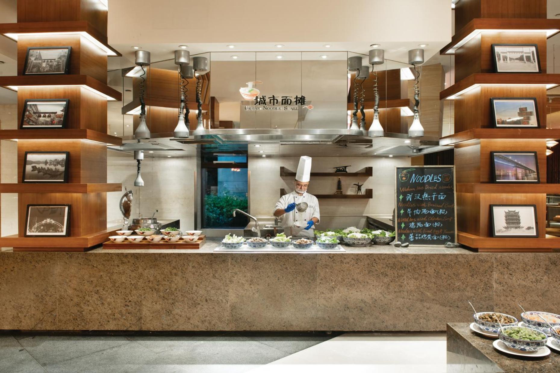 Hilton Wuhan Optics Valley Екстер'єр фото