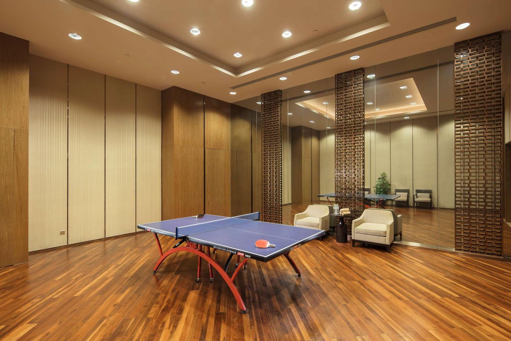 Hilton Wuhan Optics Valley Екстер'єр фото
