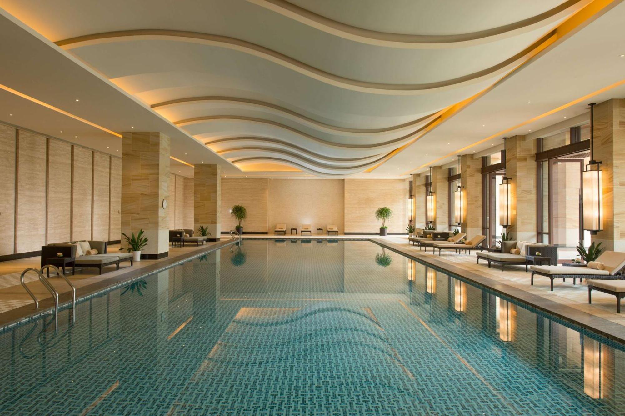 Hilton Wuhan Optics Valley Екстер'єр фото